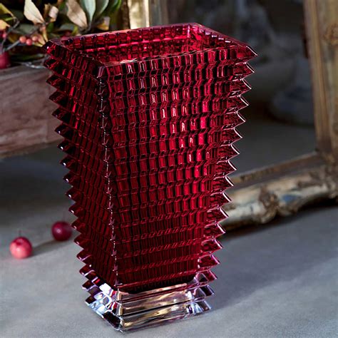 baccarat vase